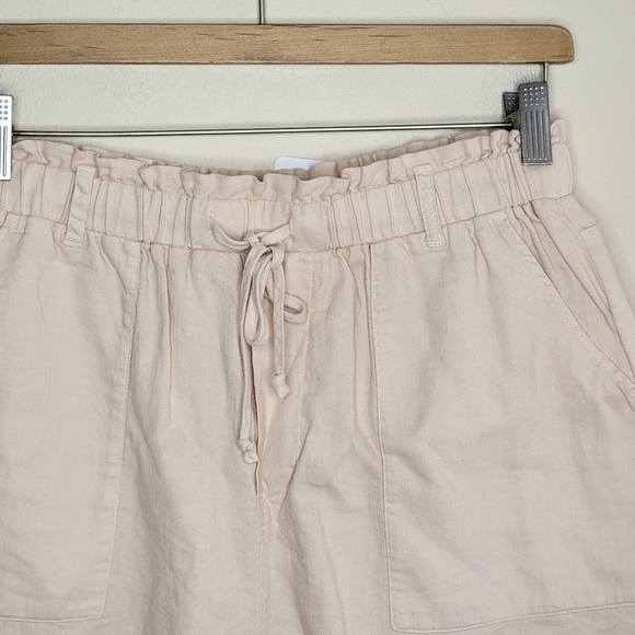 NWT Cloth & Stone | Linen Blend Beige Drawstring Shorts with Frayed Hem Small - Picture 2 of 5